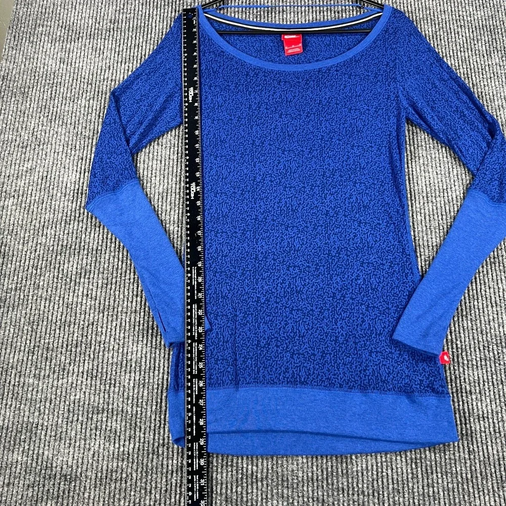 Nike‎ Shirt Womens Size Medium Blue Long Sleeve Activewear Lightweight Sharp